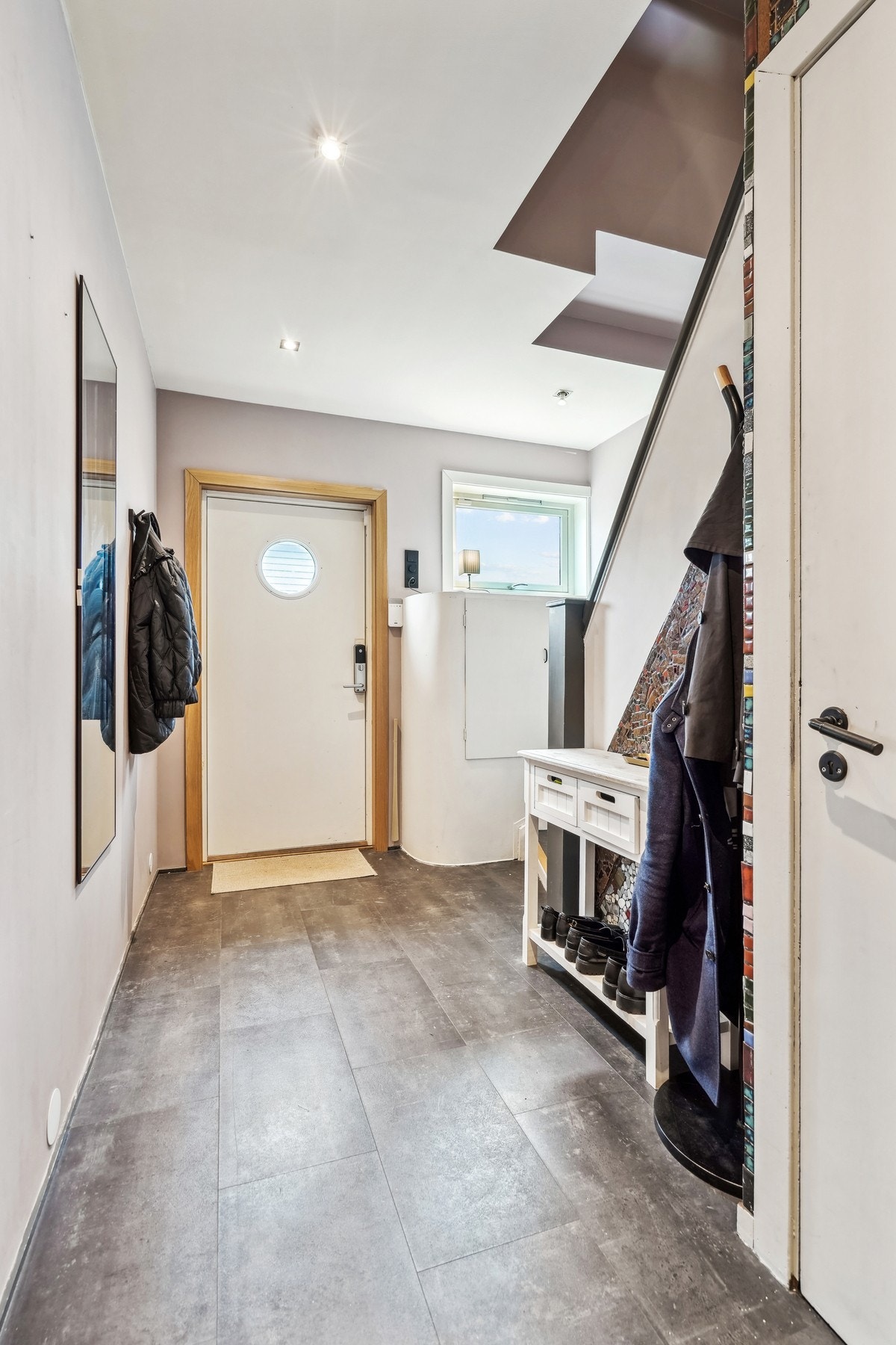 Entré. Galleribilde