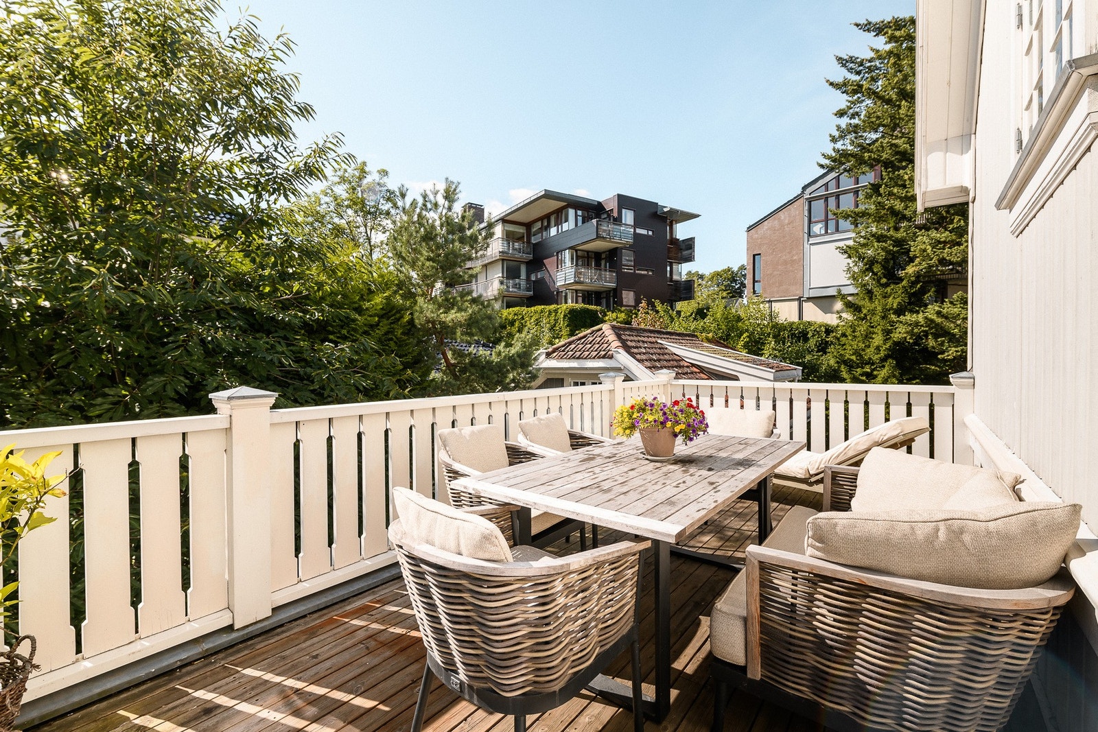 Hyggelig uteplass i 2. etasje. Galleribilde