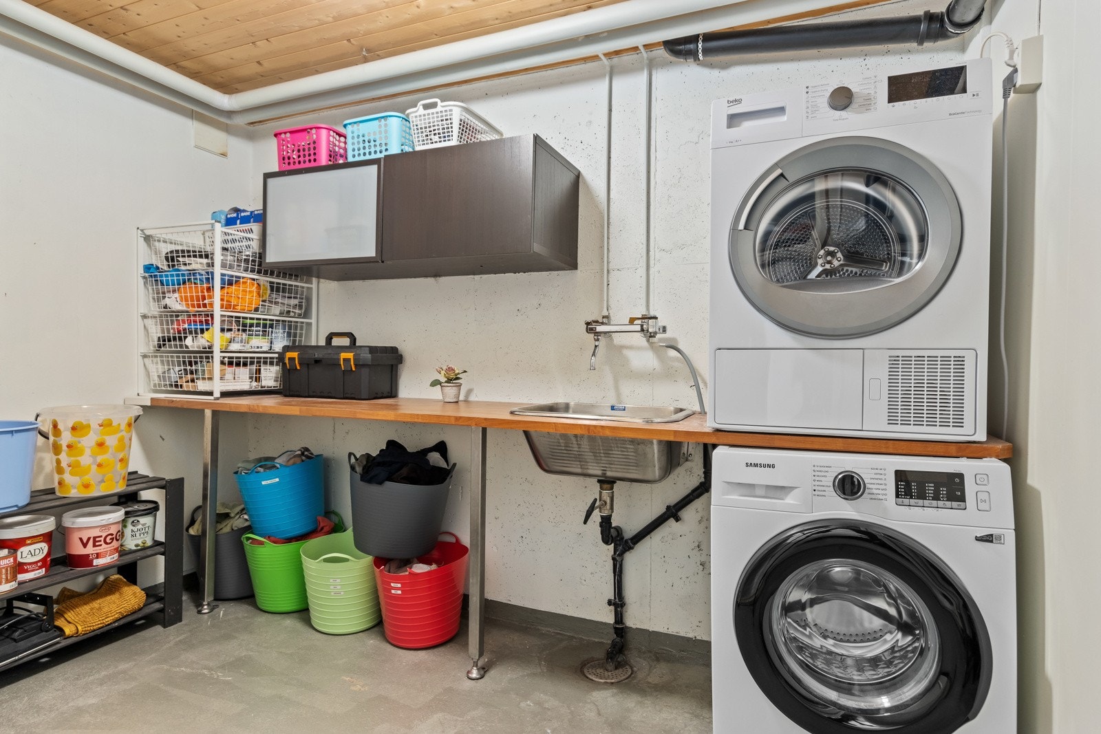 Vaskerom Galleribilde