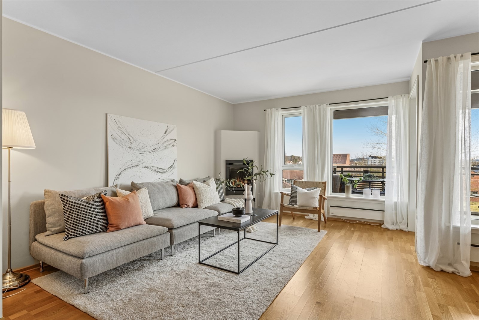 Aspelund 3 presenteres av Haakon Viste Sotlien i DNB Eiendom! En lys og romslig 3-roms leilighet i et meget populært sameie! Galleribilde