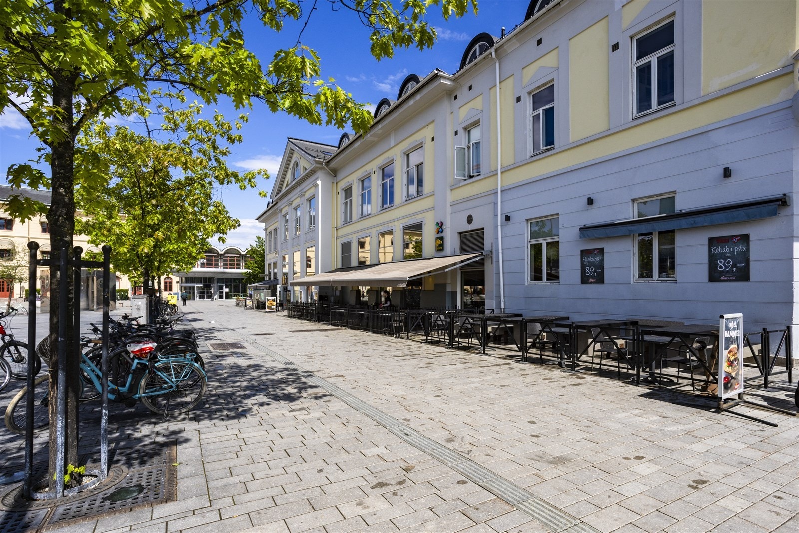 3-roms andelsleilighet beliggende i byggets 2.etg. Galleribilde