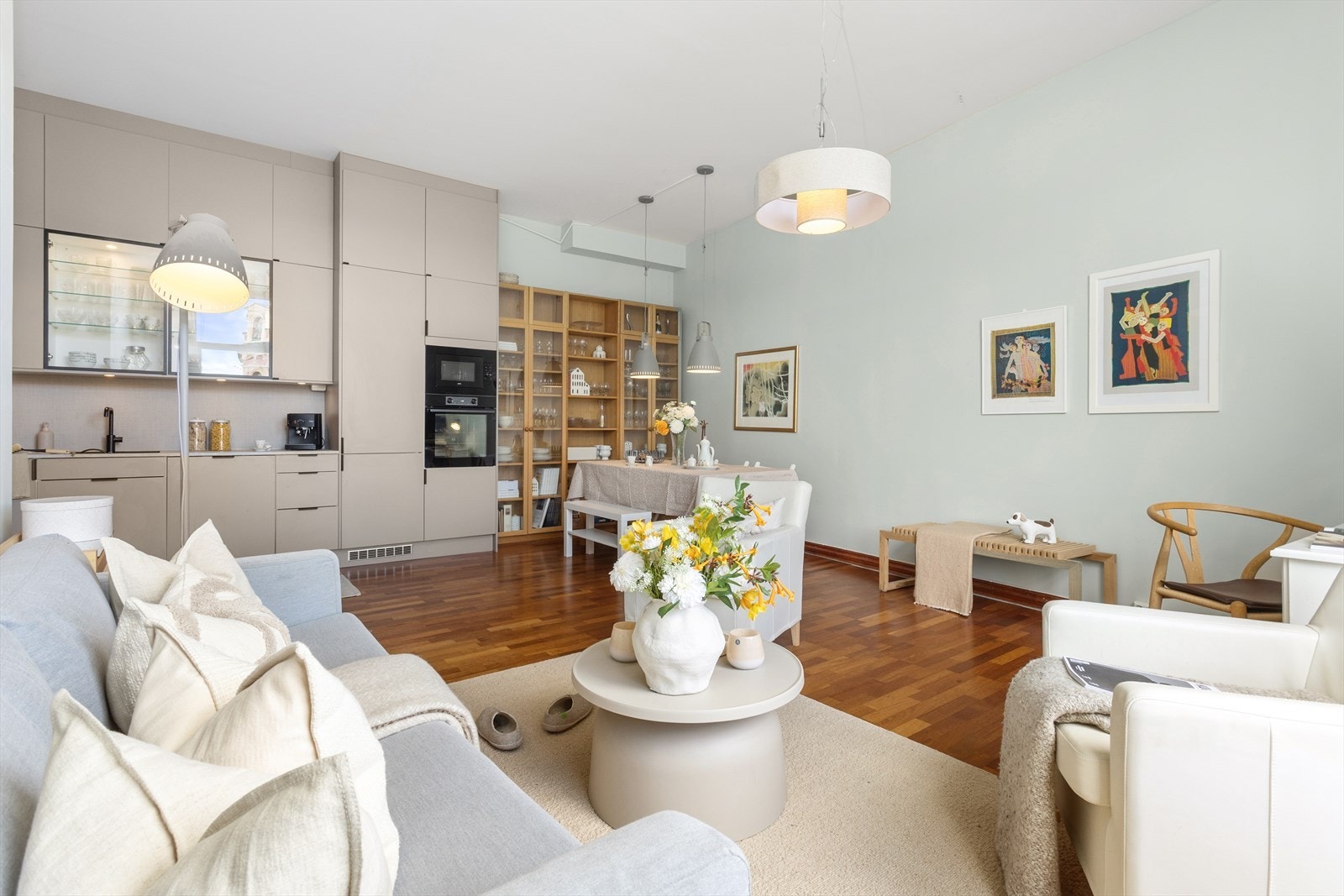 Leiligheten varmes opp via fjernvarme. Galleribilde