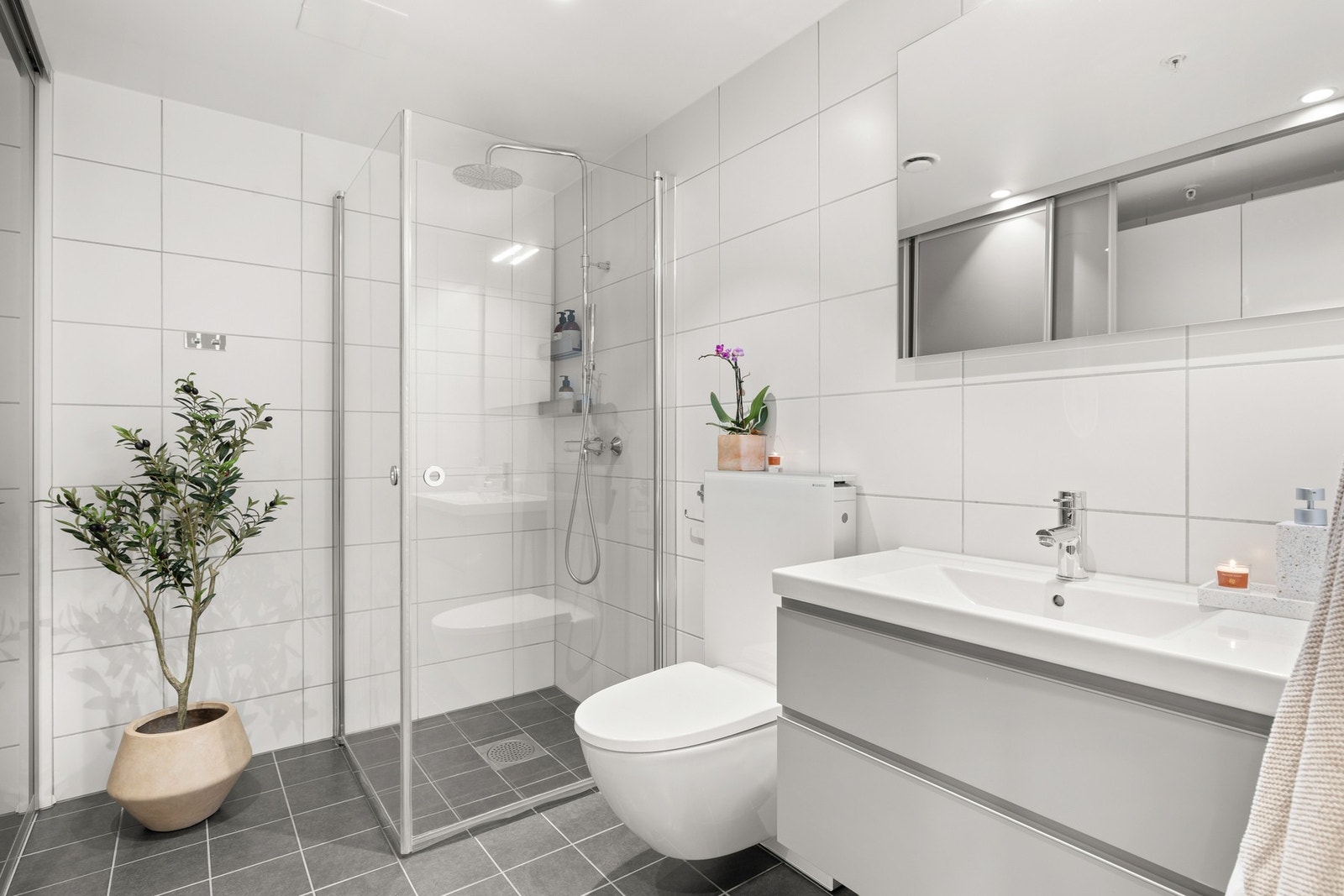 Delikat baderom i 1.etg. Galleribilde