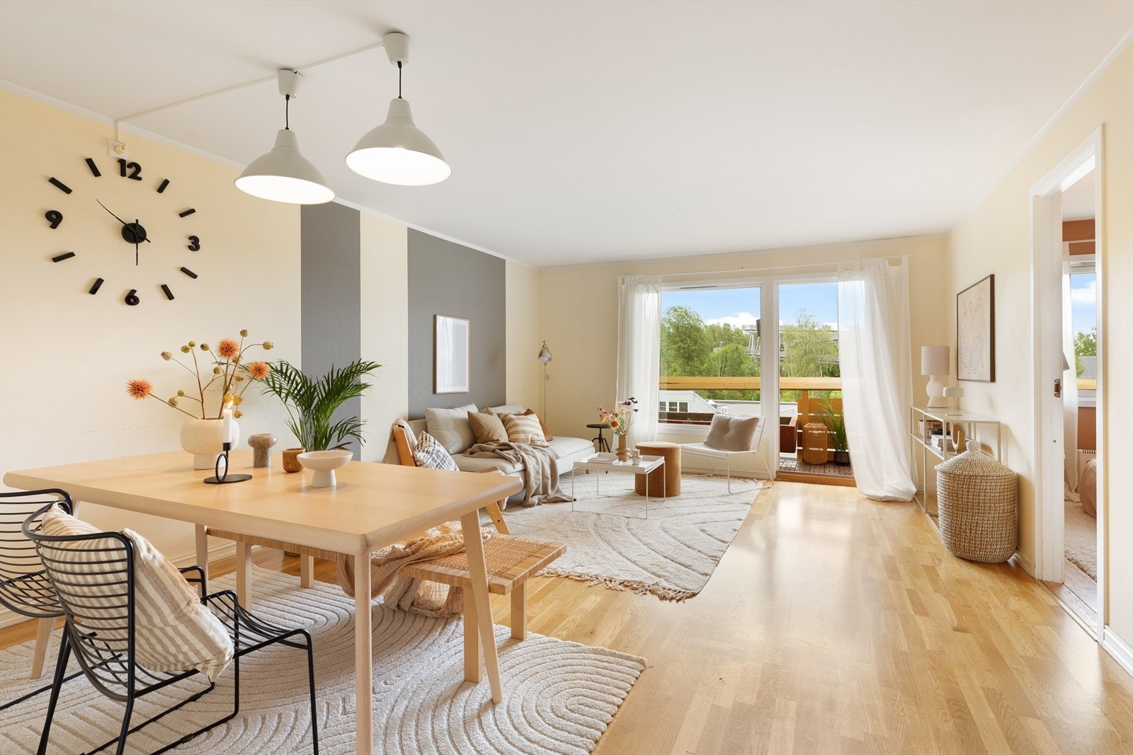 Velkommen til Stovner Senter 18 presentert av Nina Friis Stensland v/Aktiv Eiendom. Galleribilde