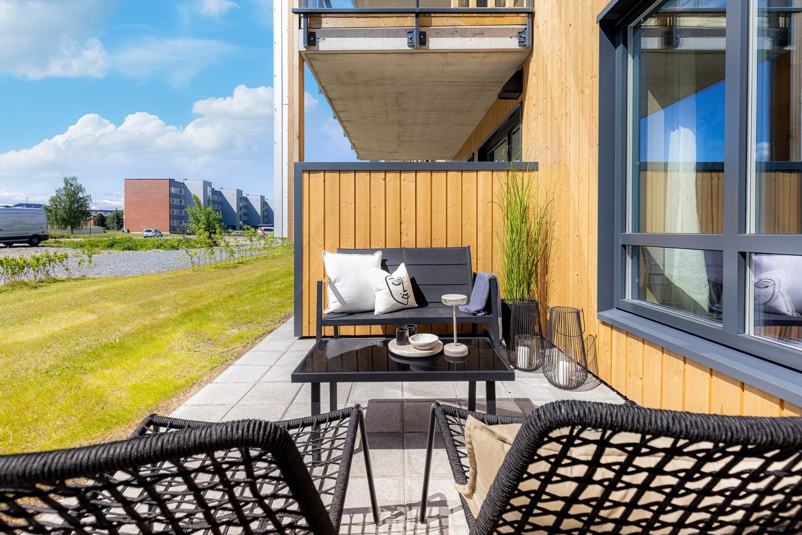 Solrik og vestvendt markterrasse Galleribilde