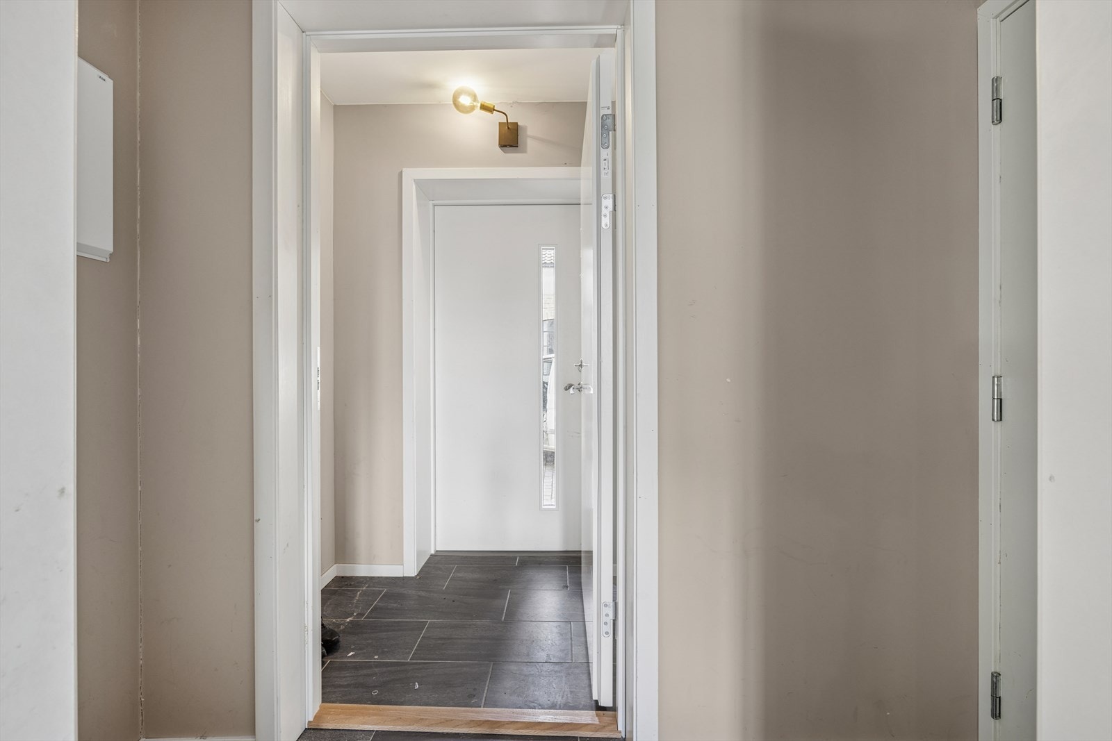 Inngang fra felles entrè Galleribilde