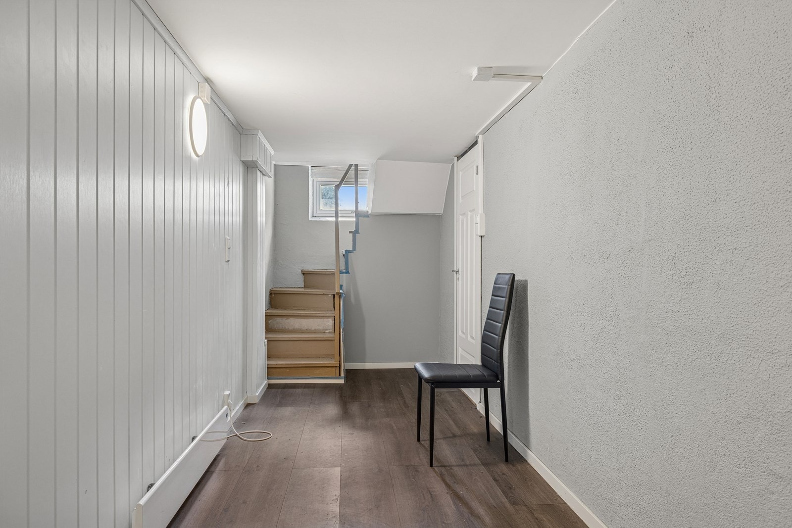 Innredet rom i kjeller Galleribilde