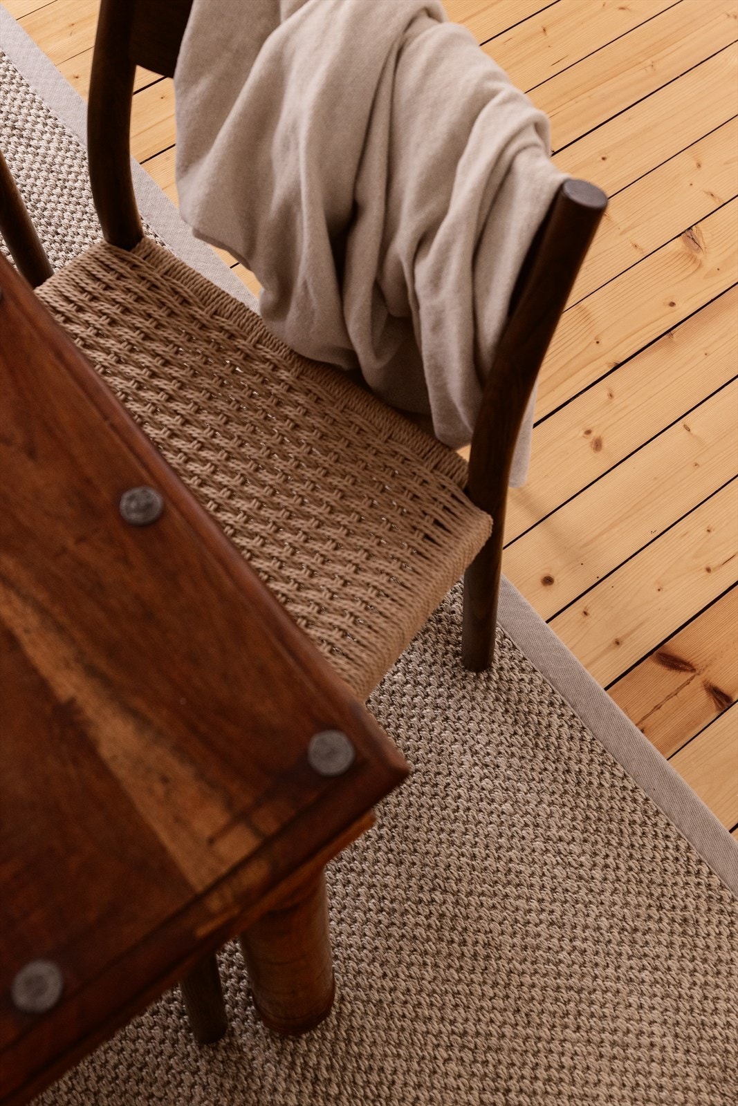 Gulvet (med unntak av soverommet) er slipt og lakkert i 2020/21, og har fått TG1. Galleribilde