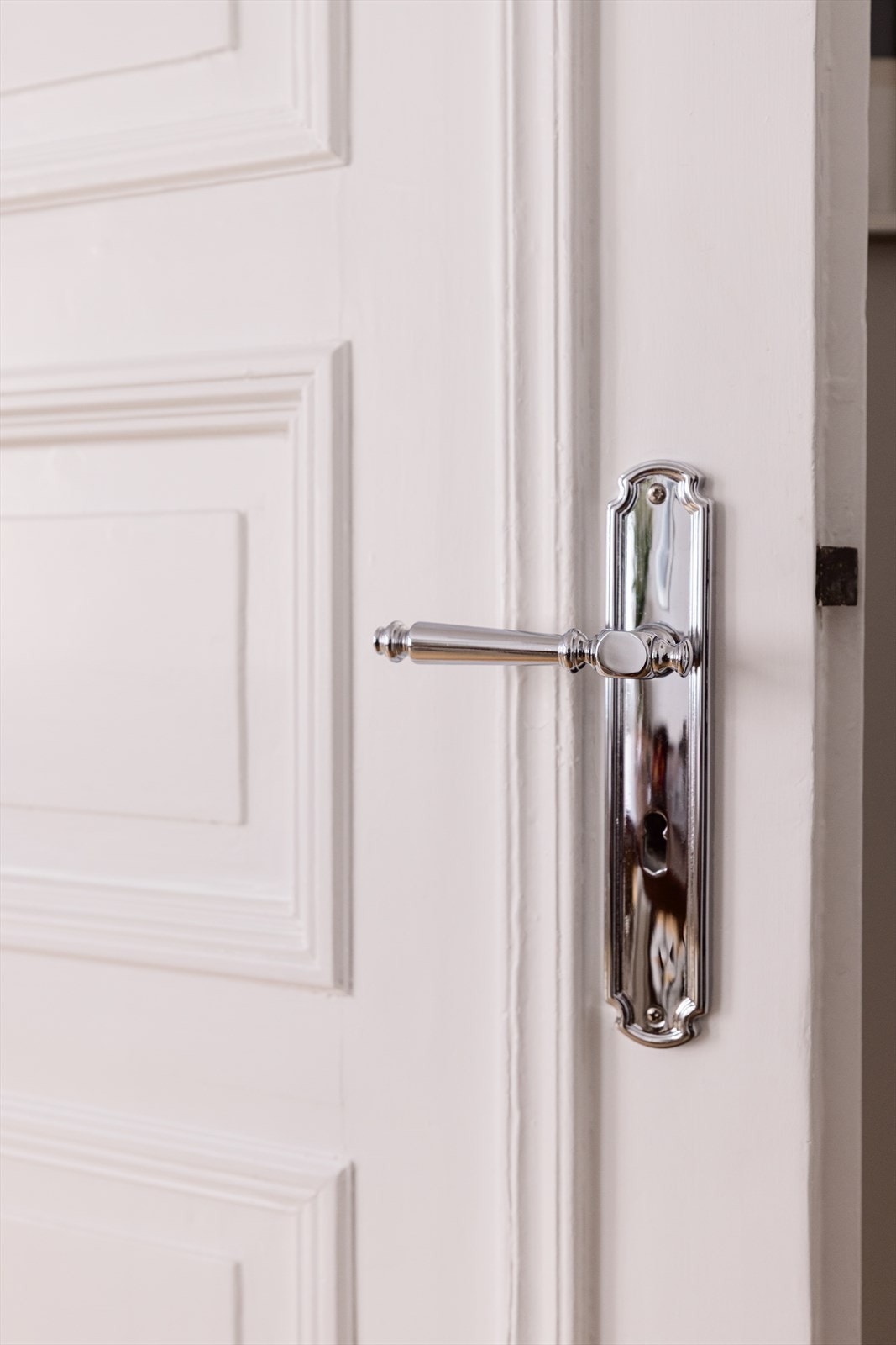 Alle overflater er sparklet og malt i perioden 2020/21 og fremstår svært velholdte. Galleribilde