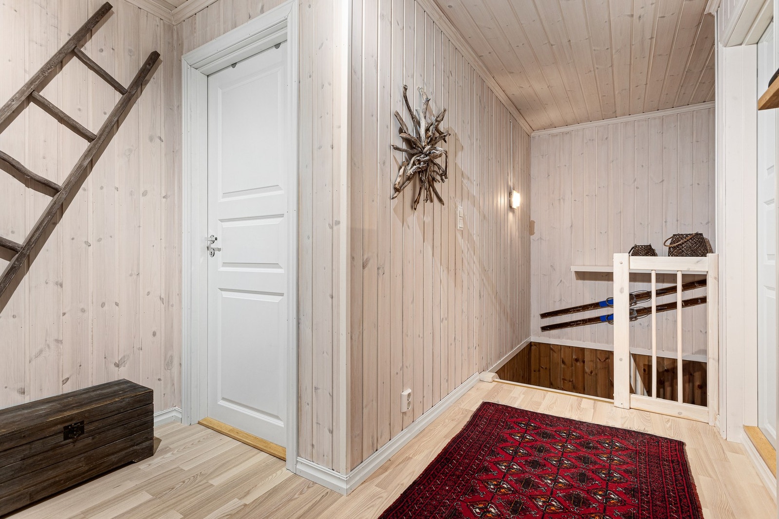 Gang i 2. etasje Galleribilde