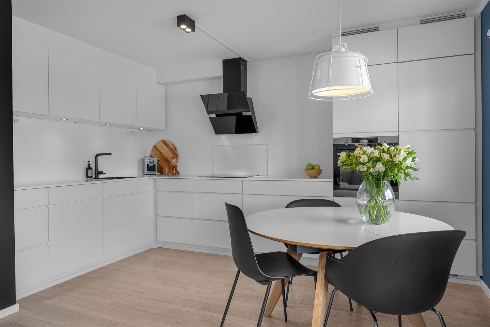 Velkommen til Langbølgen 6C presentert av Marie Traasdahl Hansen v/ Hjem Eiendomsmegling Galleribilde