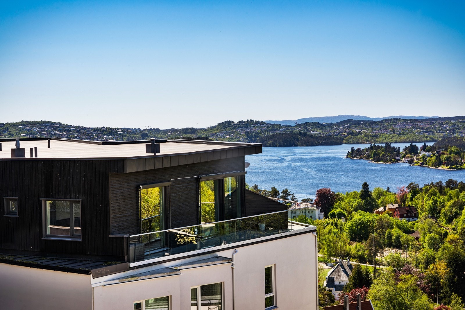 En unik beliggenhet med sol og utsikt. Galleribilde