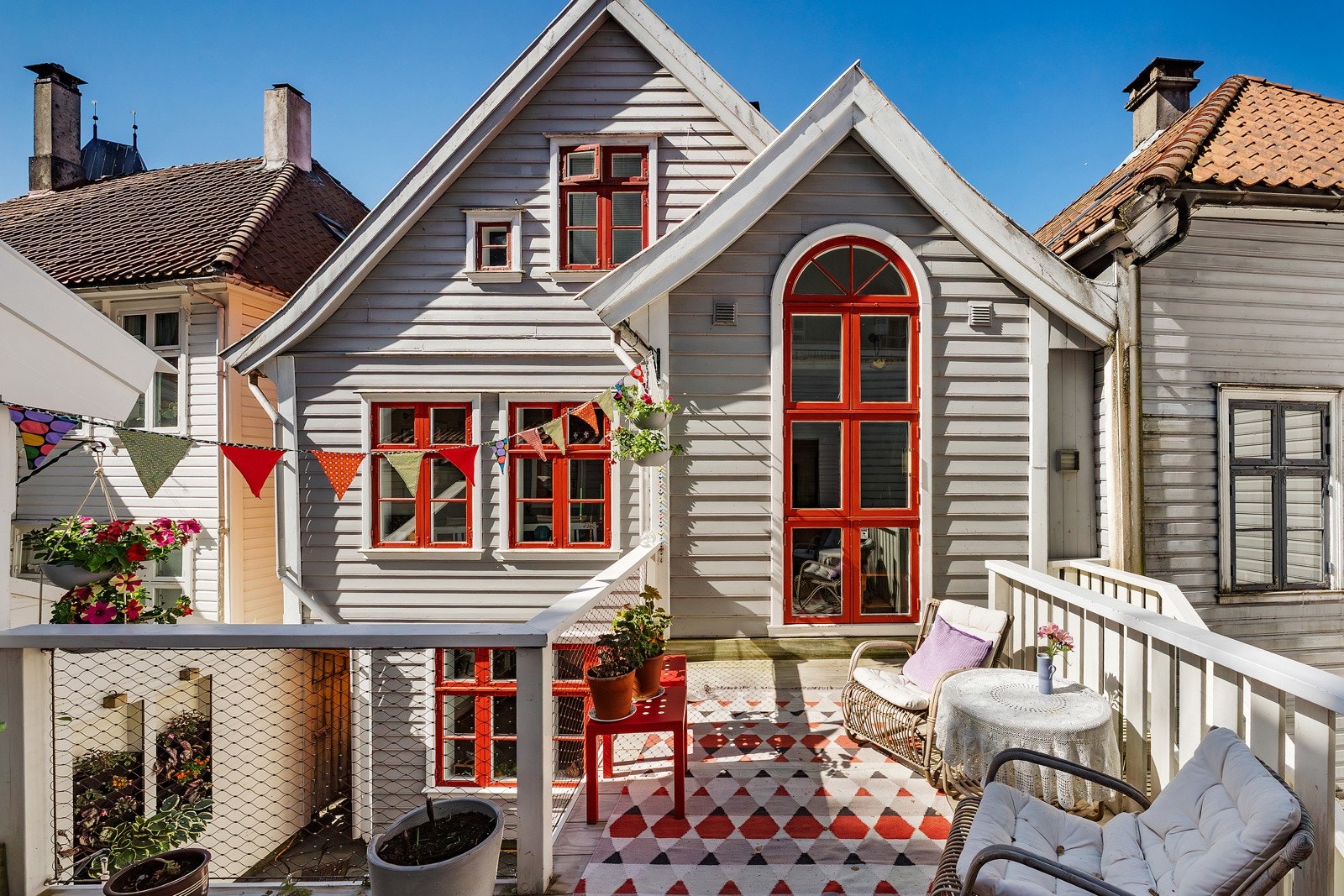 Velkommen til byens kanskje mest unike Bergenshus! Presentert av Sander Vikøyr v/Privatmegleren Galleribilde