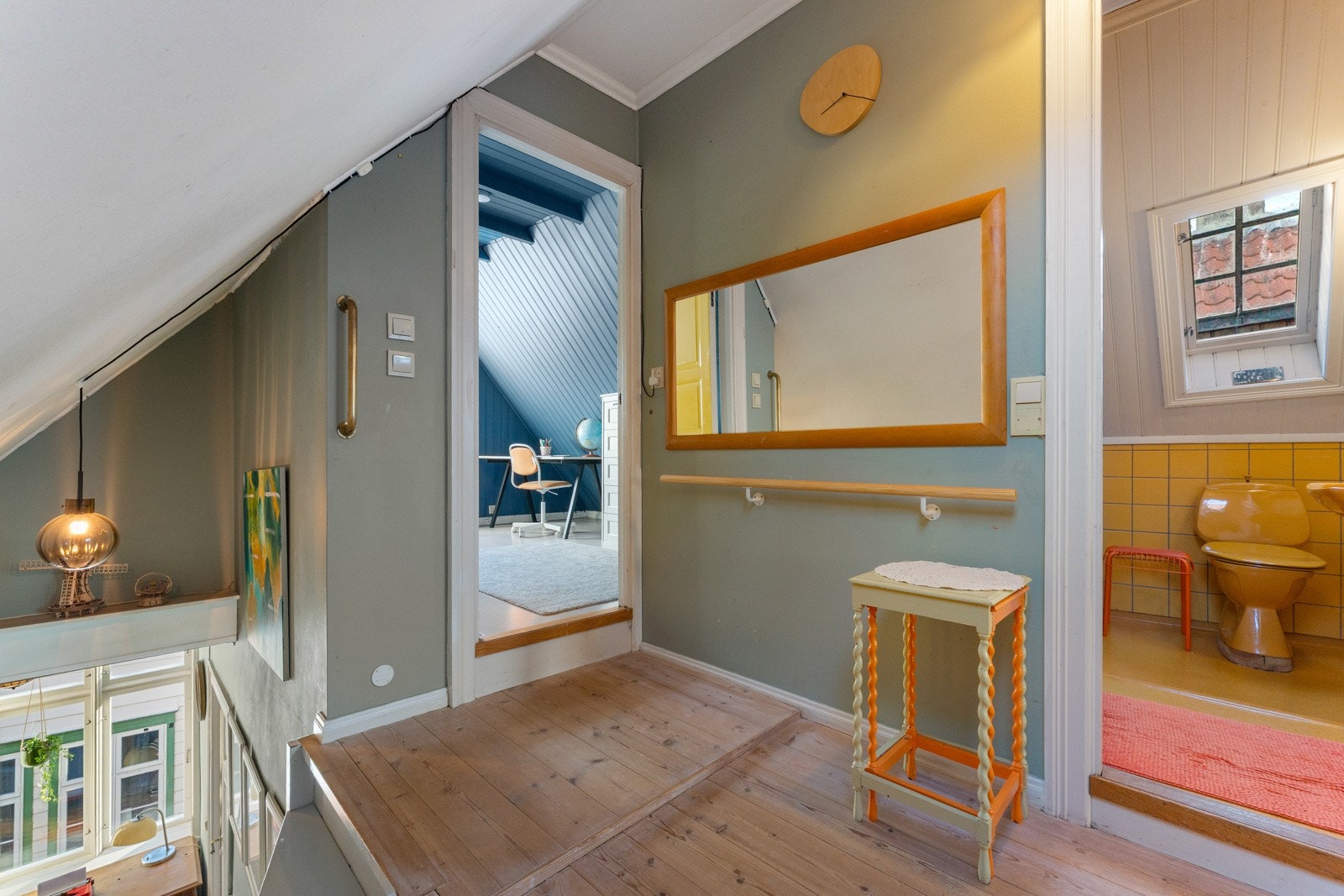 Mellom soverommene, har man etasjens bad Galleribilde