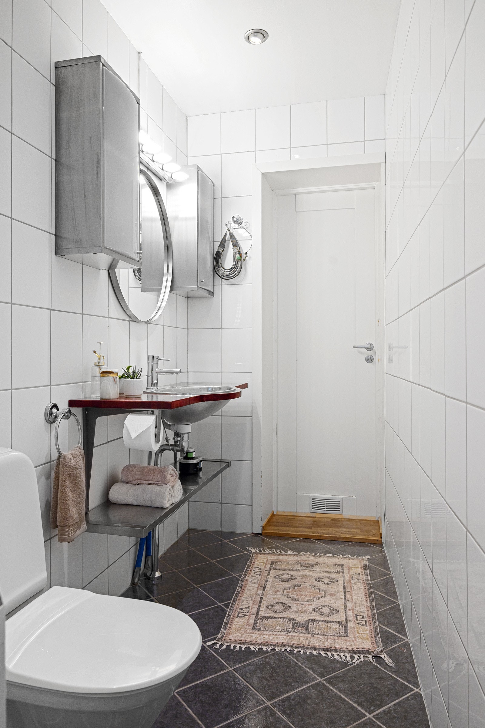 - Det er mekanisk avtrekk i badet - Galleribilde