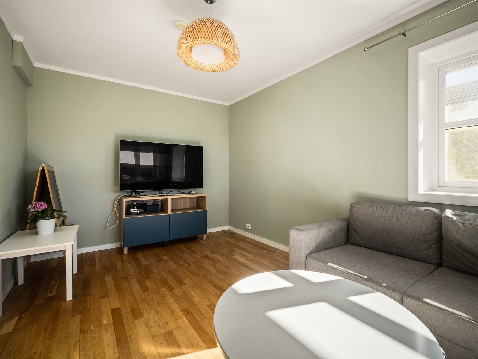 Som i første etasje er vannbåren gulvvarme lagt også i underetasjen. Galleribilde