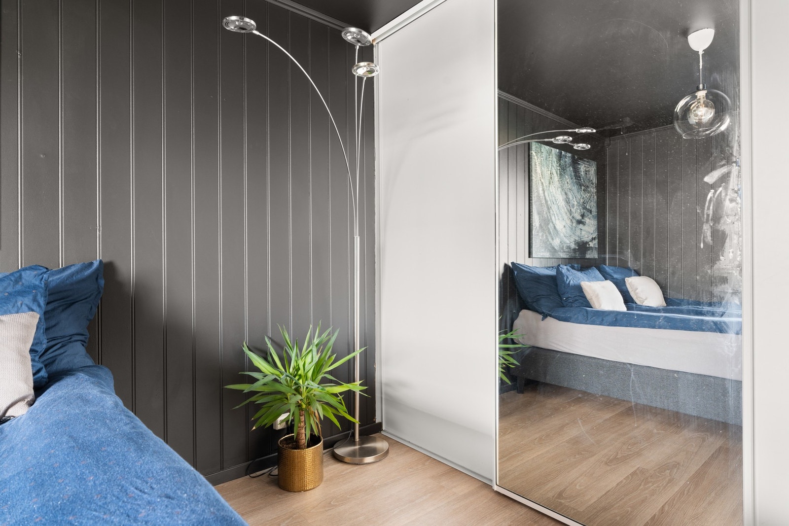 Det er integrert, stor garderobe Galleribilde