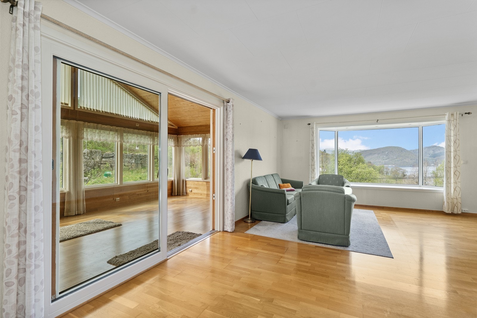 Adgang til "utestue" via skyvedør Galleribilde