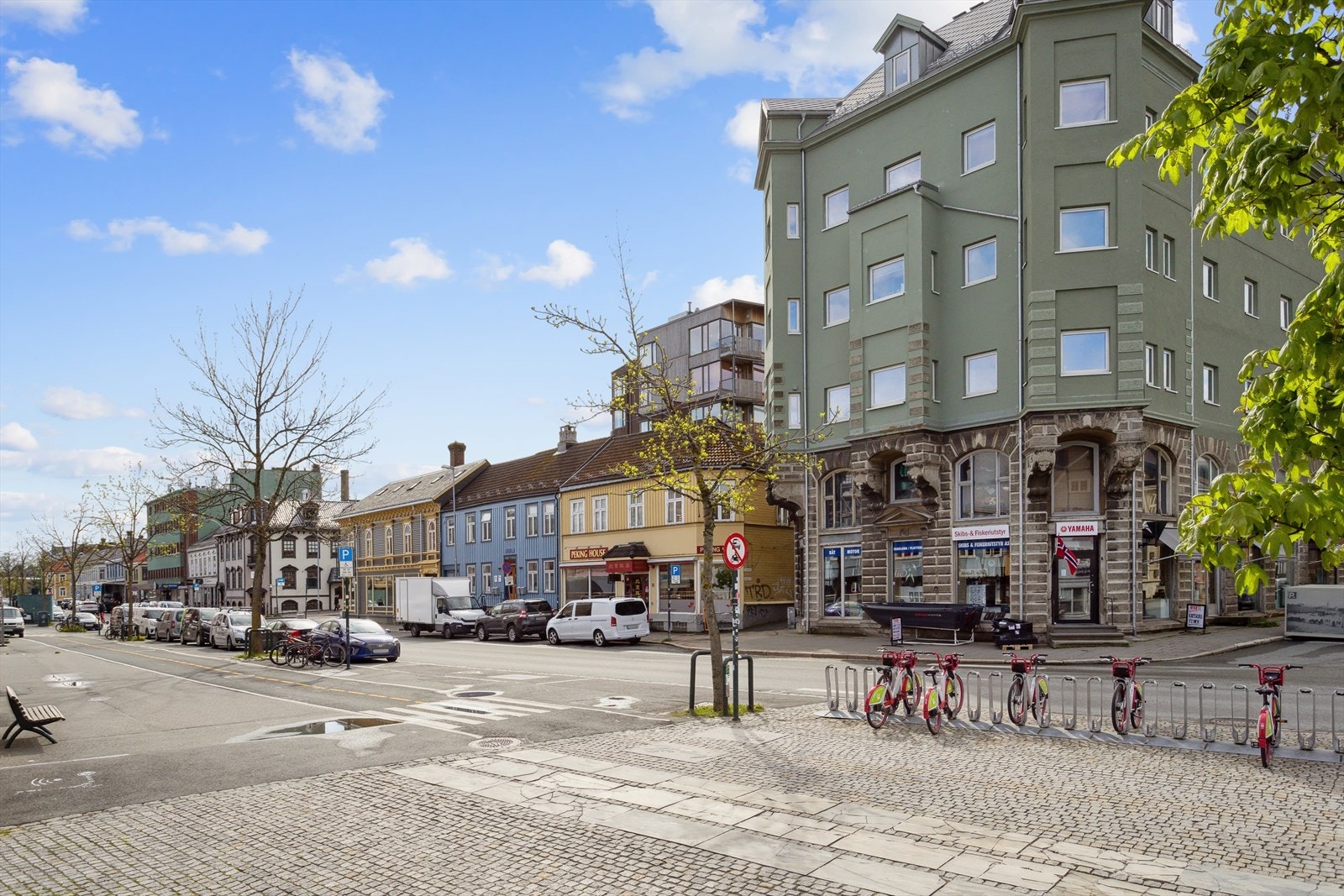 Bygården er vesentlig oppusset i 2013. Alle vinduer skiftet i 2013. Det ble også installert sentralstyrt brannvarslingsanlegg til alle leiligheter. Alle leiligheter har brannsikker ytterdør. Galleribilde