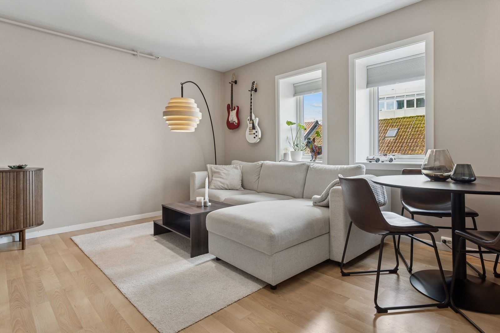 Leiligheten holder en god standard og har en praktisk planløsning som utnytter plassen bra. Galleribilde