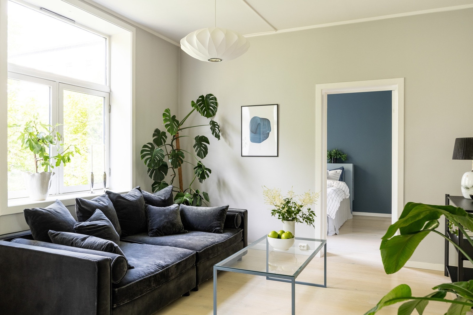 Stuen har god plass til å innrede etter ønske og behov. Galleribilde