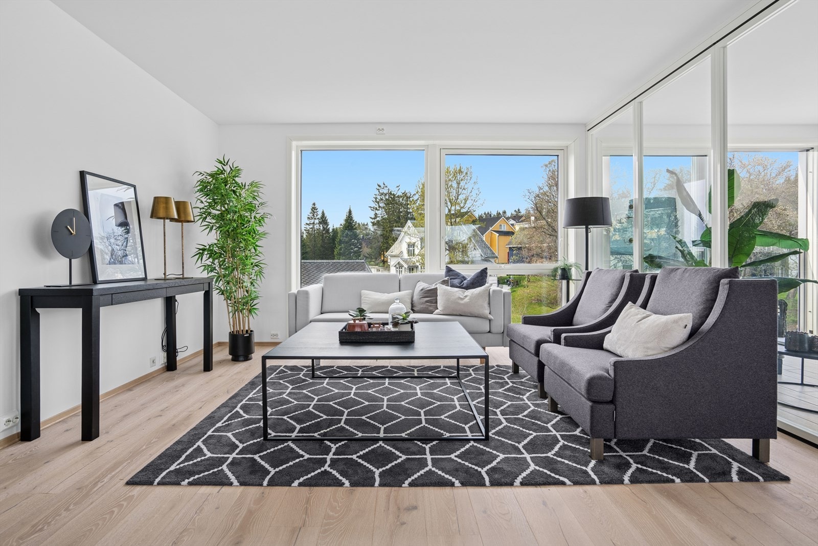 Leiligheten er på 117 kvm som gir flere muligheter hva gjelder møblering. Galleribilde