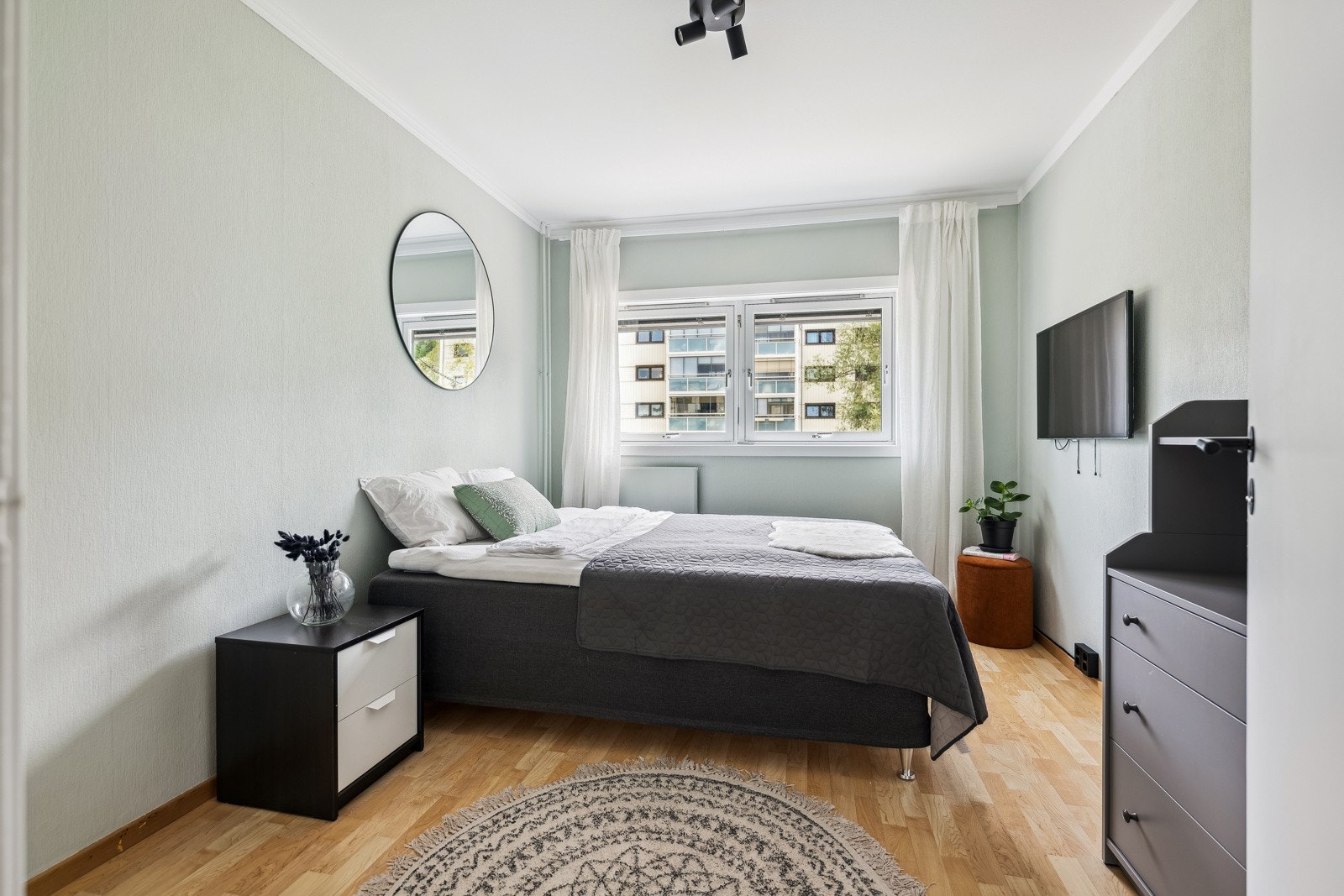 Soverom 2 er også av god størrelse. Du kan fint nytte det som hovedsoverom om du ønsker. Galleribilde