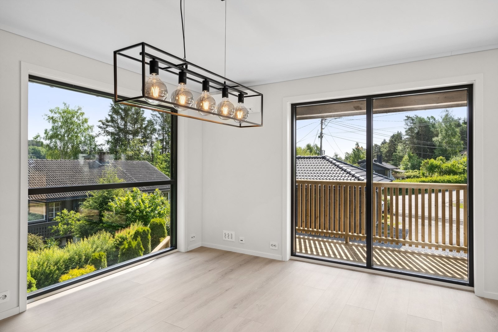 God plass til spisestue Galleribilde