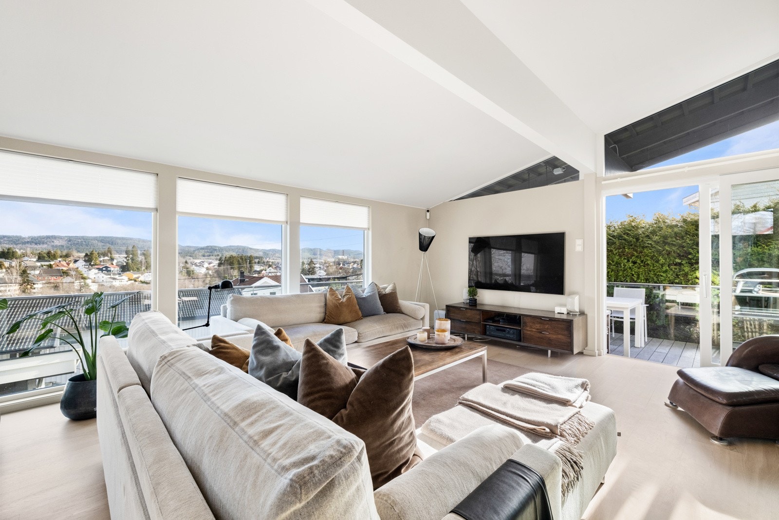 Solliveien 12 | Presentert av Proaktiv v/Stig Valskaar. Galleribilde