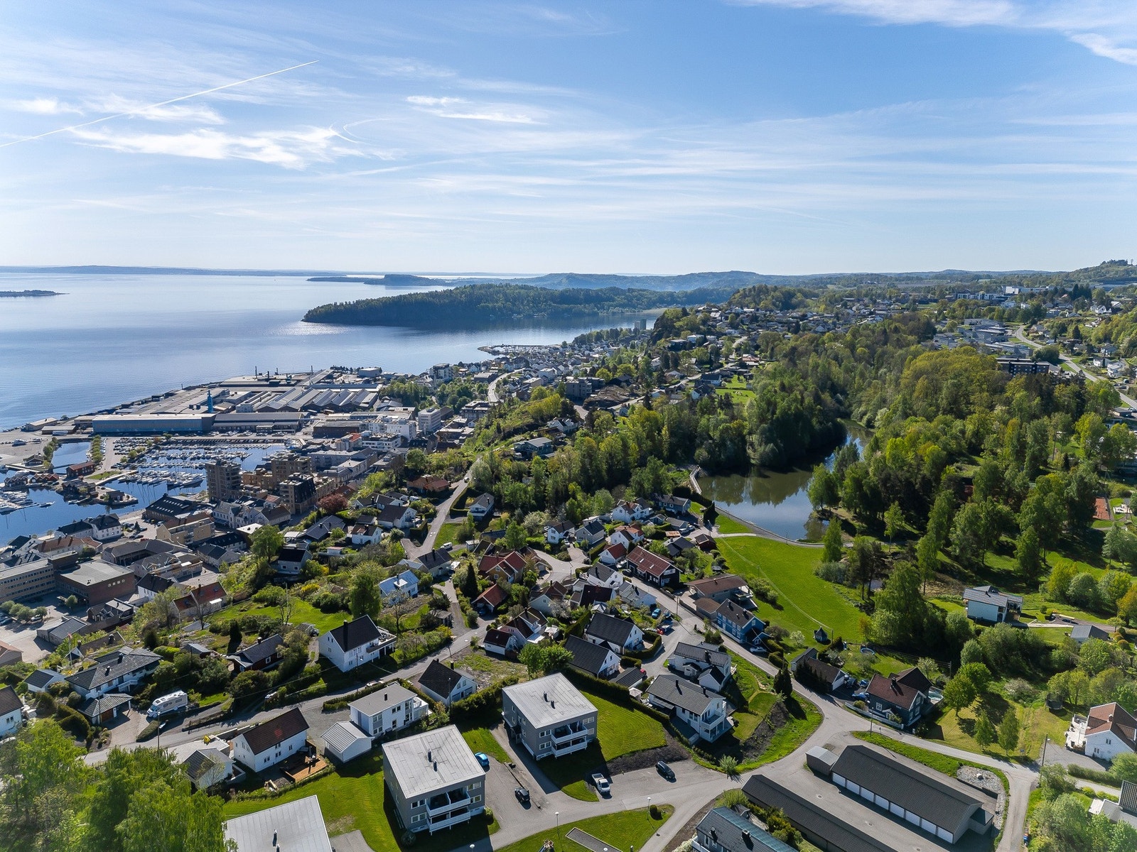 Rove er et populært boligområde, nettopp for sin sentrale beliggenhet med kort vei til det meste. Galleribilde