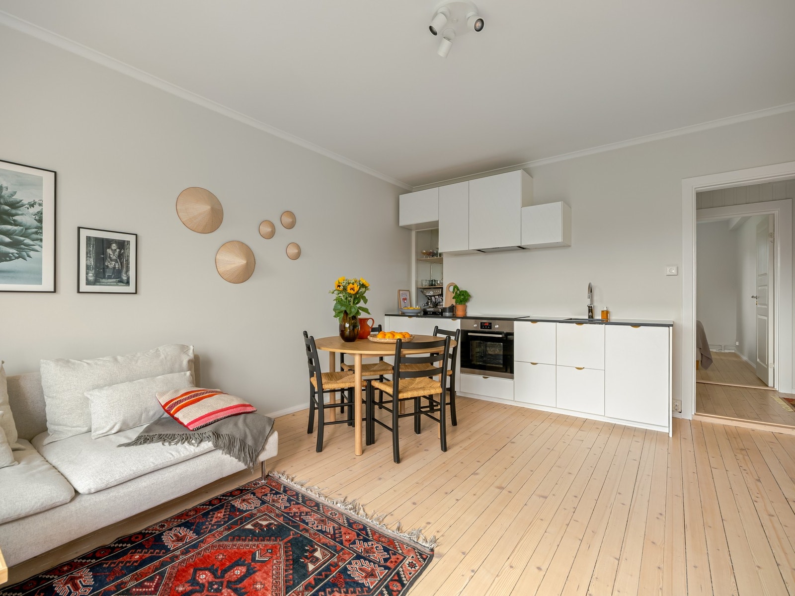 Kjøkkenet er fra IKEA, men har kule fronter fra Supefront. Galleribilde