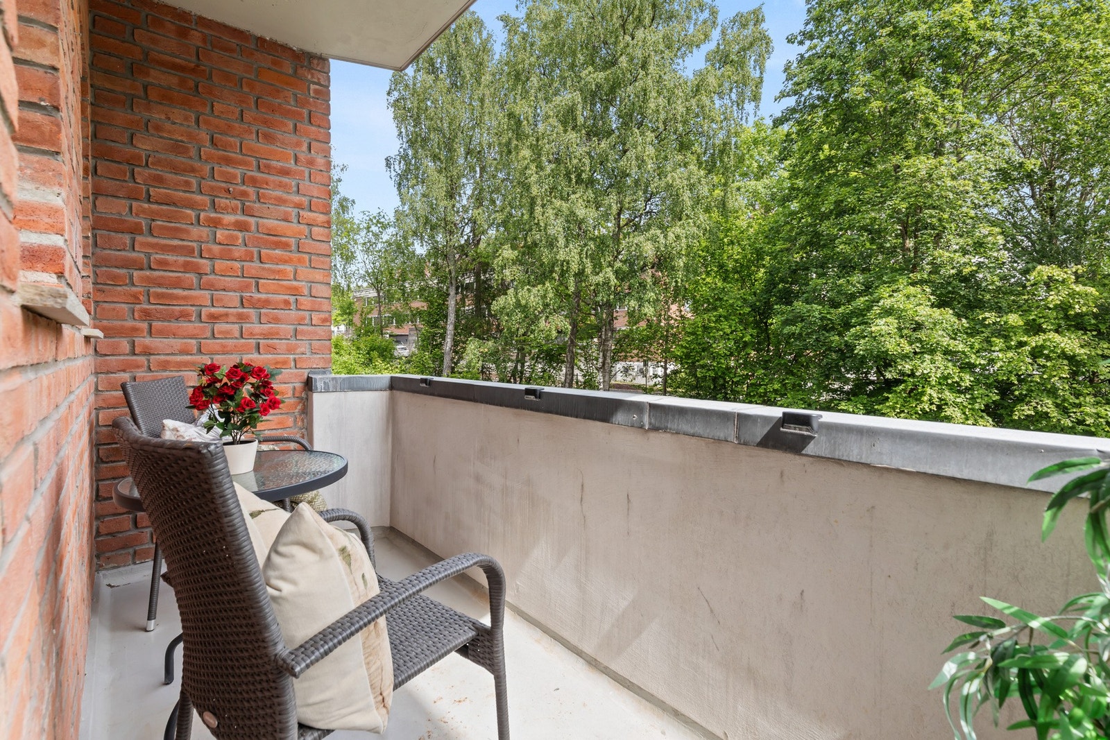 Plass til utemøbler og f.eks. grill. Galleribilde