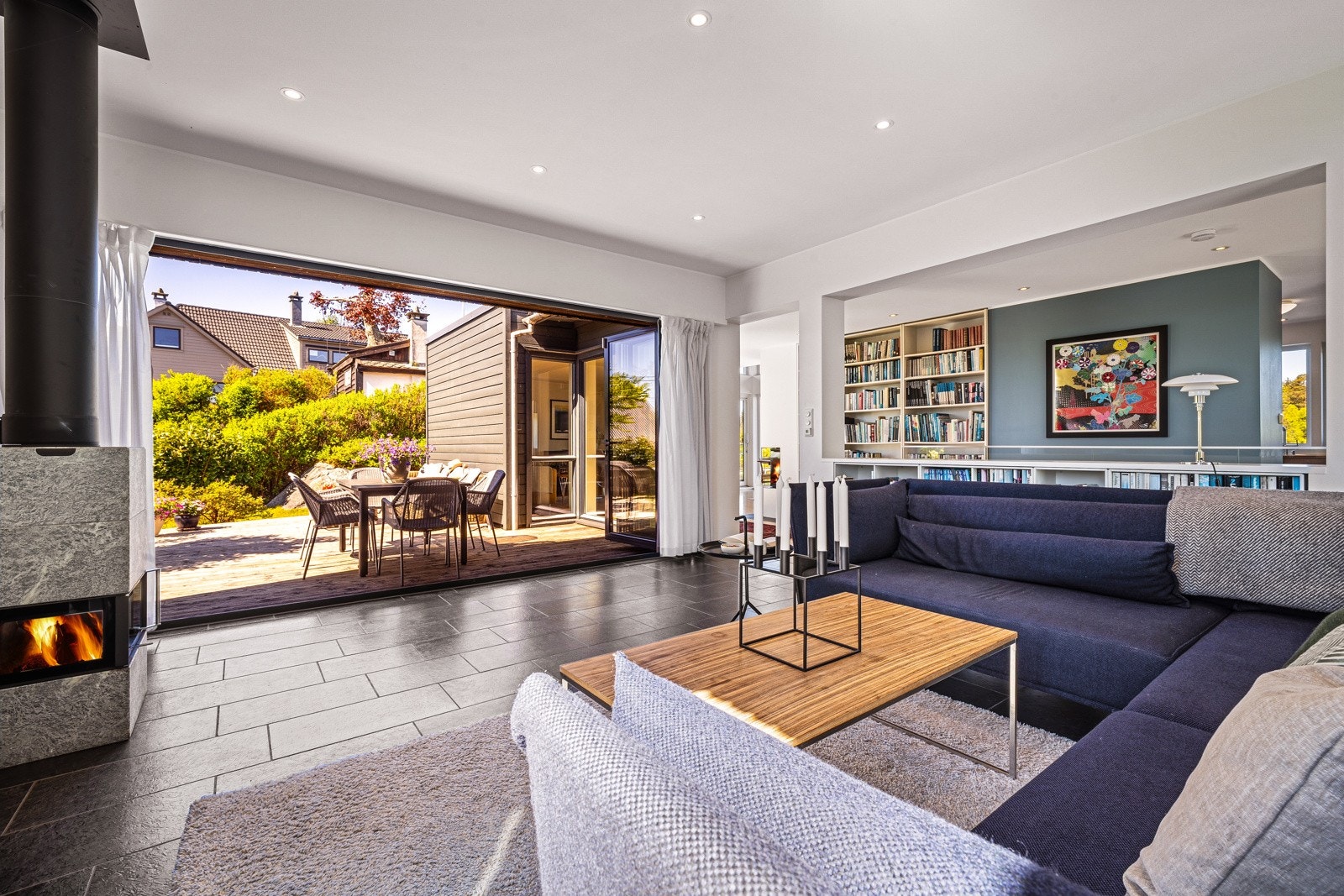 - Her er det varmekabler og spotlights i himling - Galleribilde