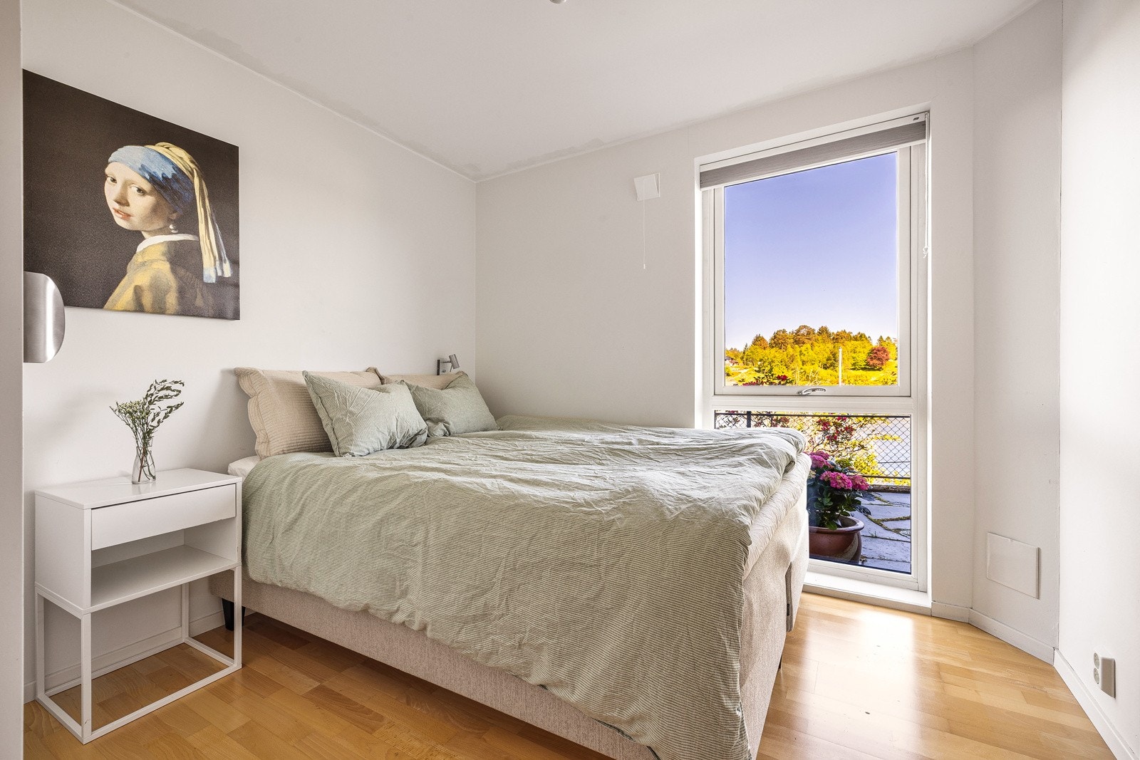 - Underetasjen har 3 gode soverom - Galleribilde