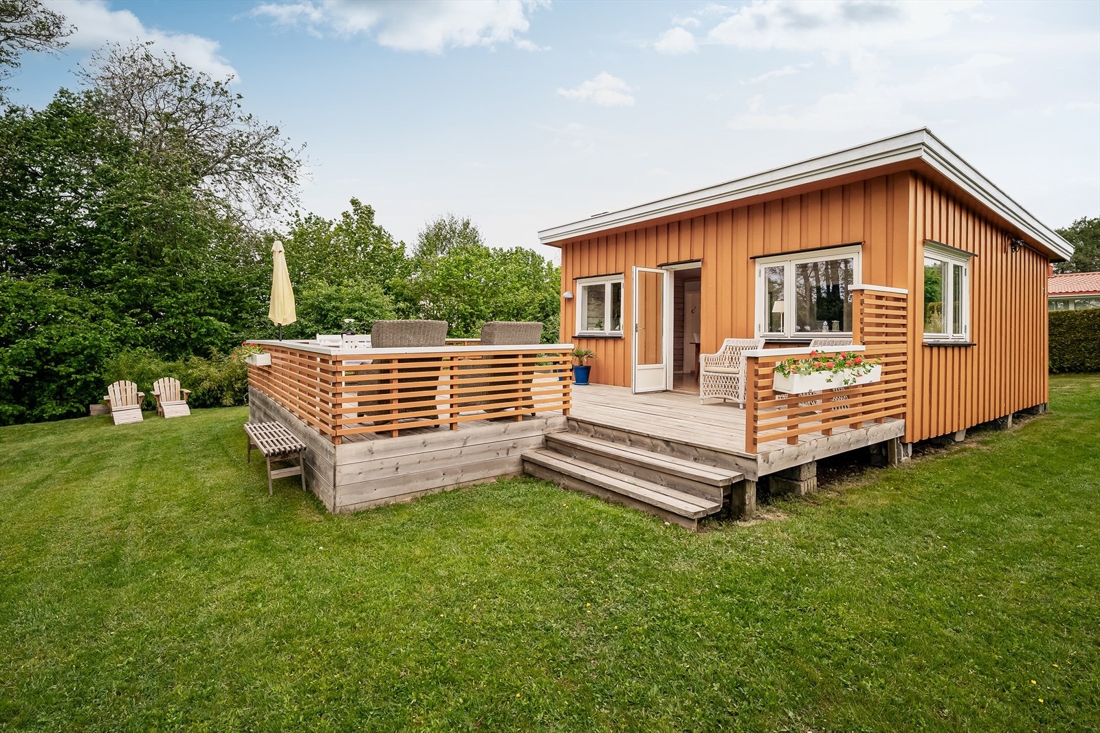 Stor deilig sydvestvendt veranda. Galleribilde