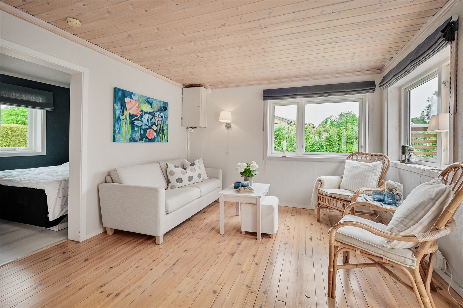 Lys og trivelig stue. Galleribilde