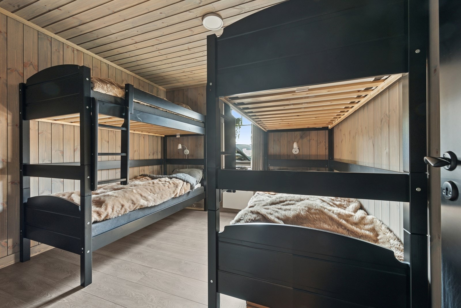 Soverom 2 med plass til køyesenger. Galleribilde