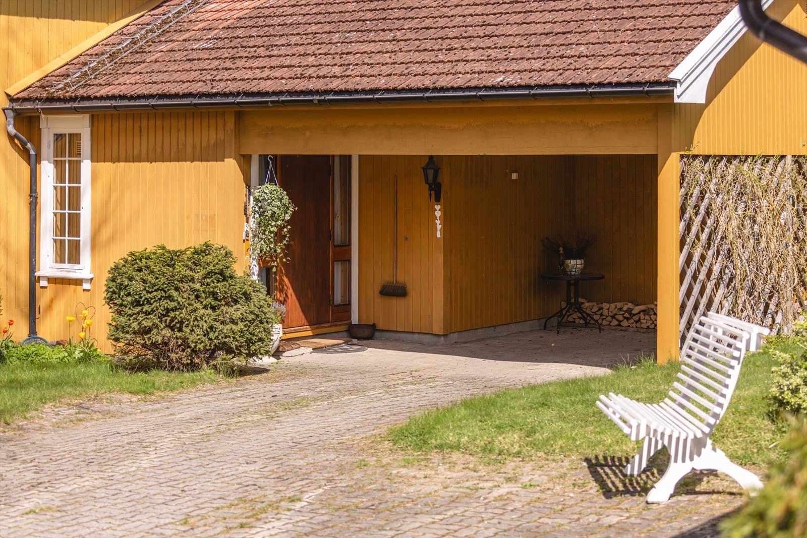 Plass til flere biler. Galleribilde