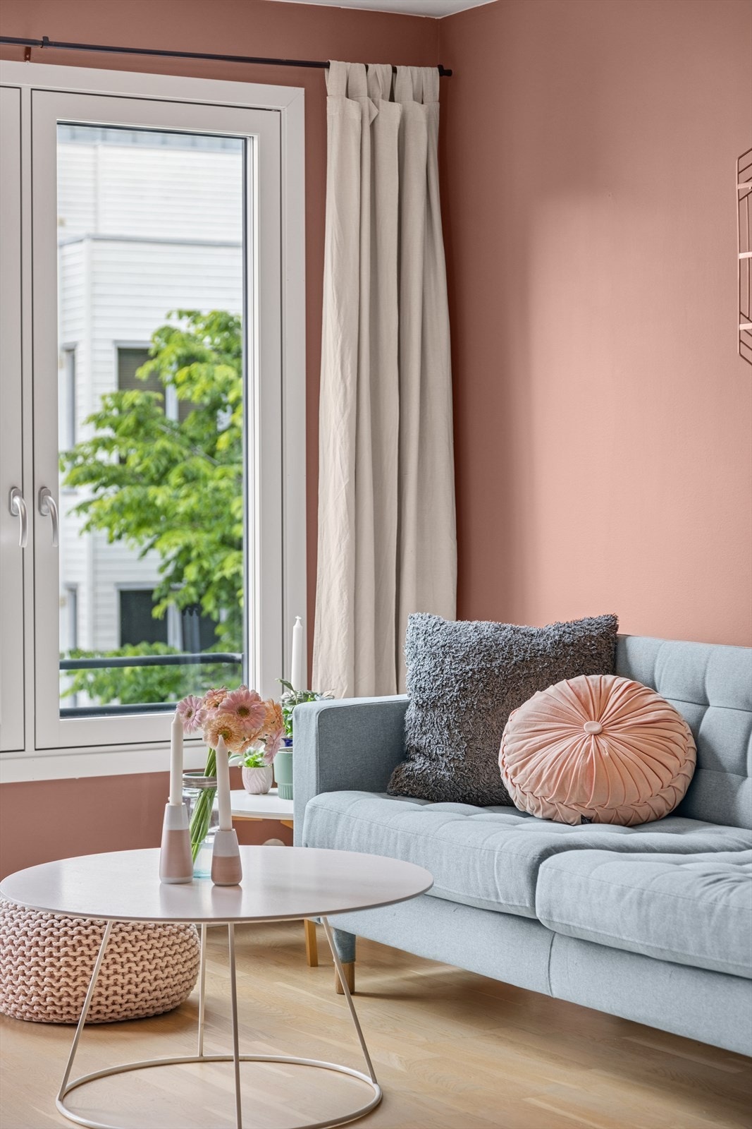 Lave felleskostnader som inkluderer varmtvann og internett Galleribilde