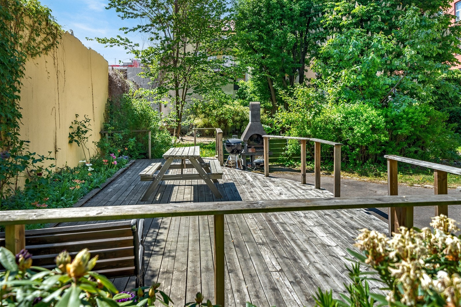 Her kan man grille og nyte varmere dager. Galleribilde