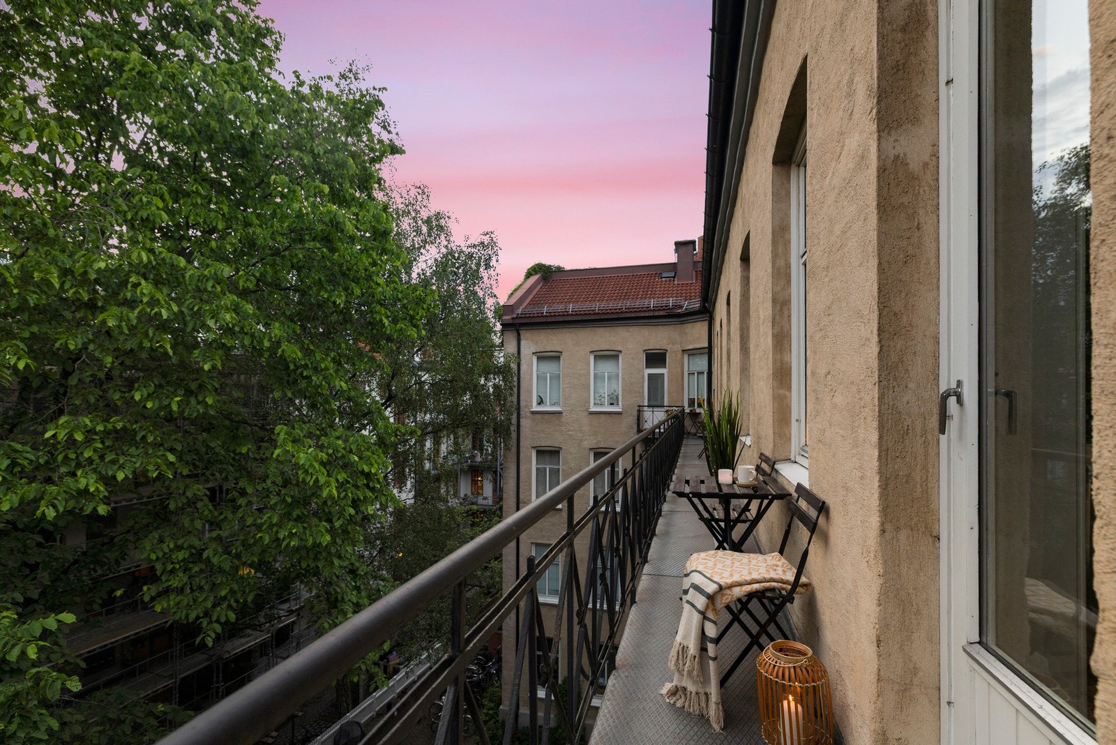 Vestvendt brannbalkong Galleribilde