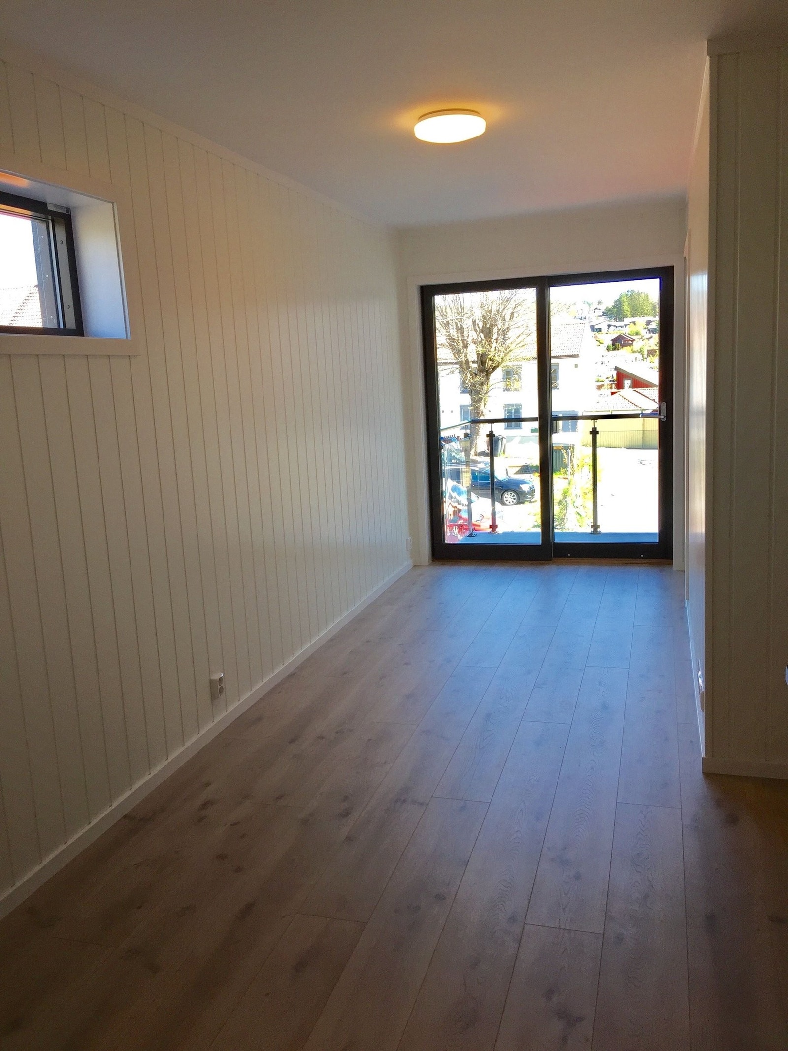 Stue uten møbler Galleribilde