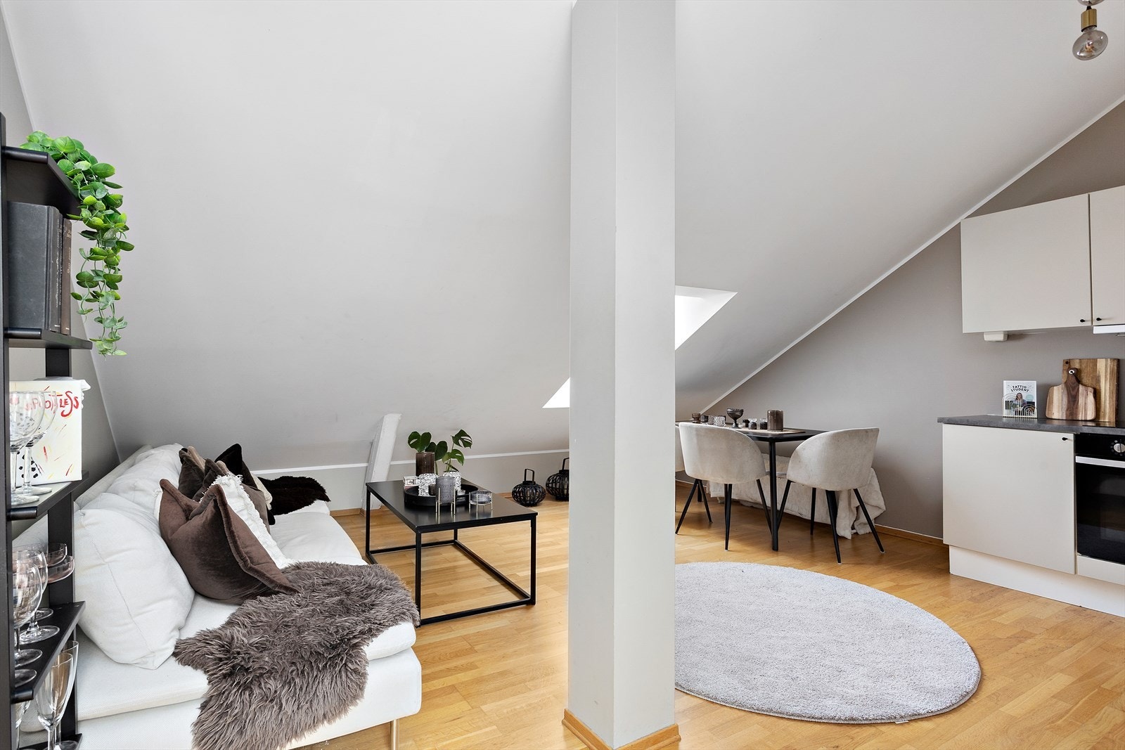 Taket er skiftet av sameiet i 2022. Galleribilde