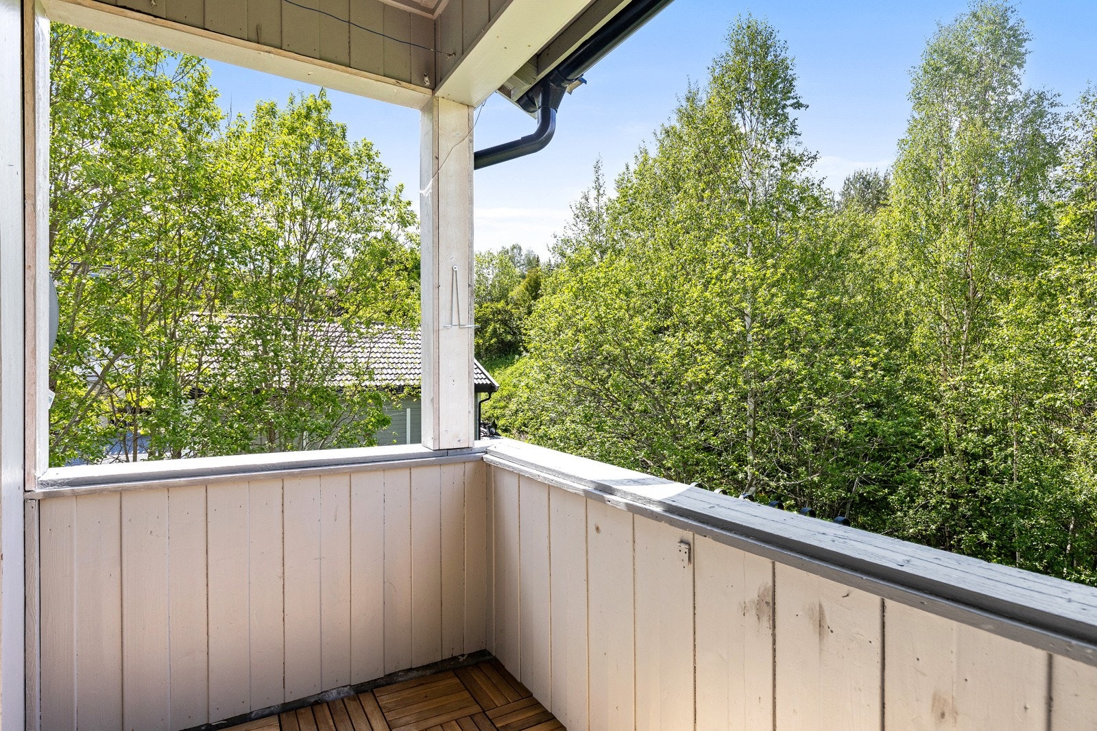 Fra stua er det utgang til terrassen. Galleribilde