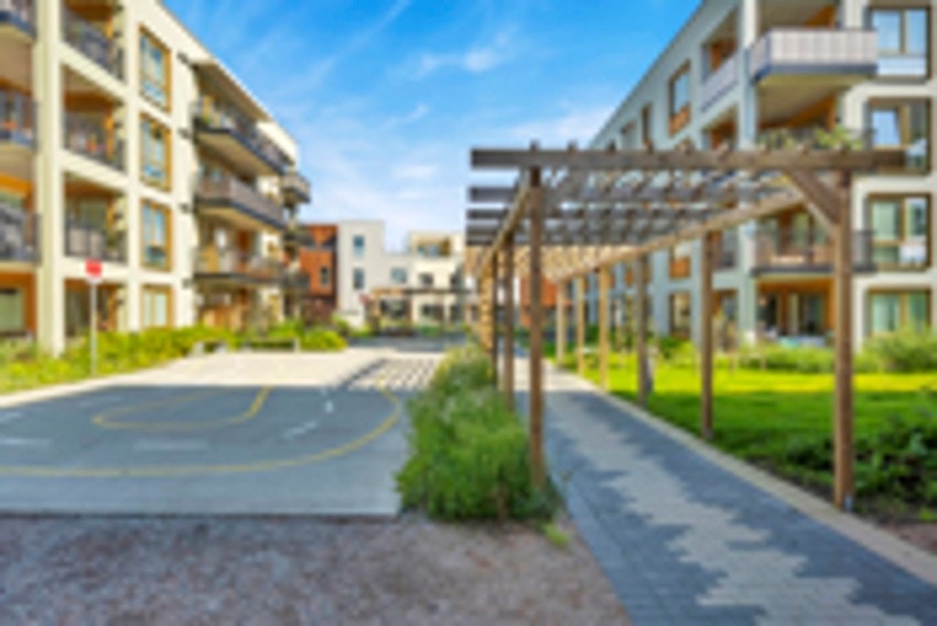 Det medfølger en garasjeplass med lader og bod i kjeller på 5 kvm. Galleribilde