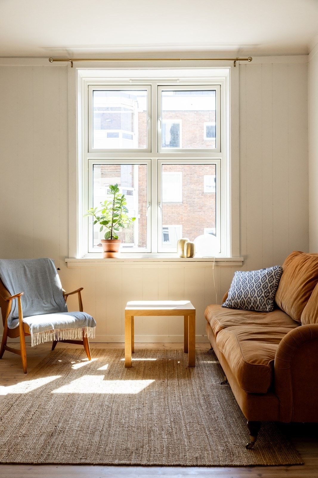 - Store vindusflater som gir rikelig med luft og lys - Galleribilde