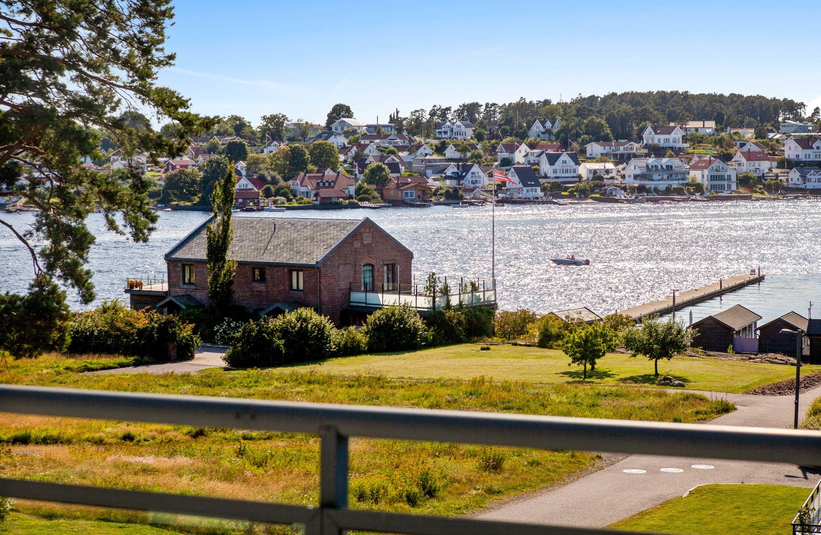 PrivatMegleren Tønsberg har gleden av å presentere Jarlsøveien 61B! Galleribilde