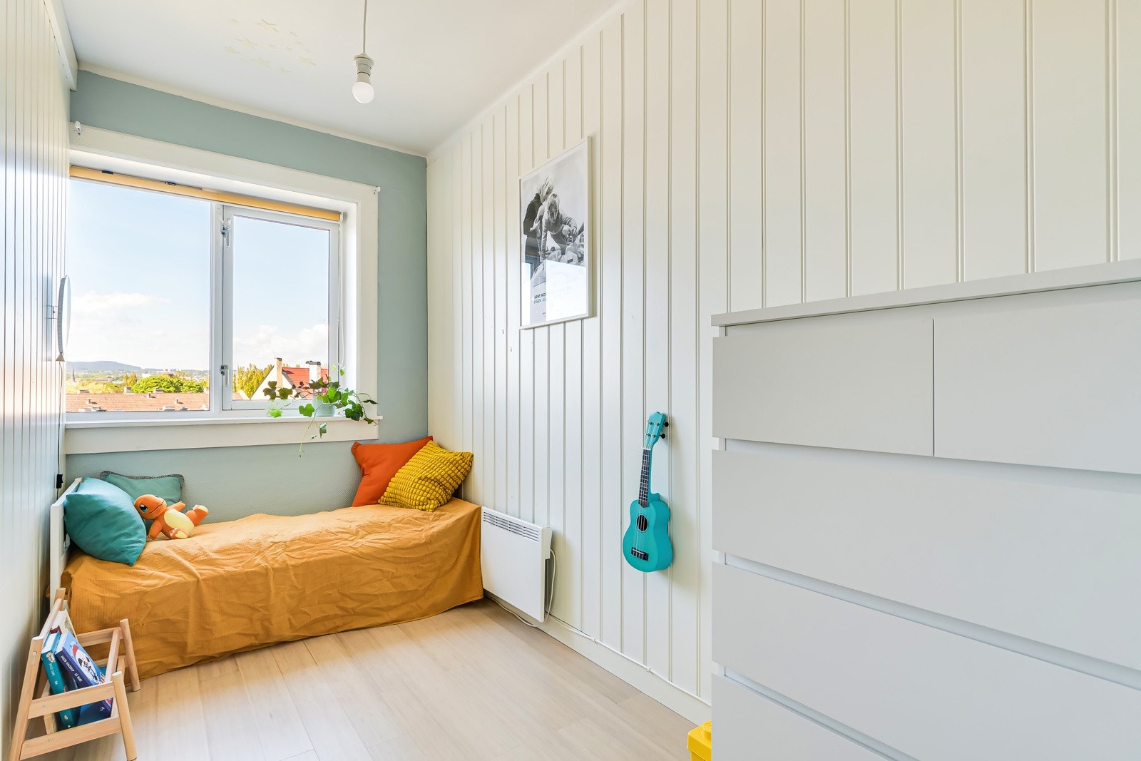 Soverom II er også av god størrelse og er perfekt som barnerom, gjesterom eller kontor. Galleribilde