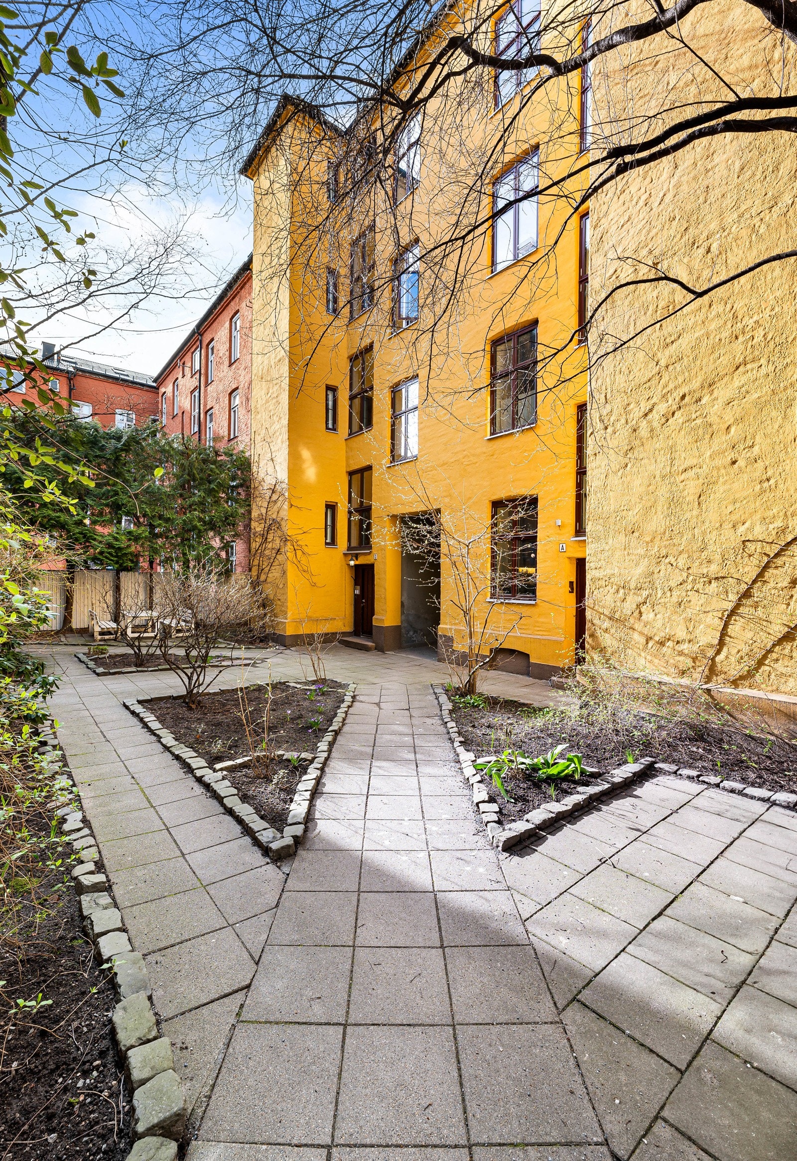 Her bor du stille og rolig med kort vei til alt av byens fasiliteter. Galleribilde