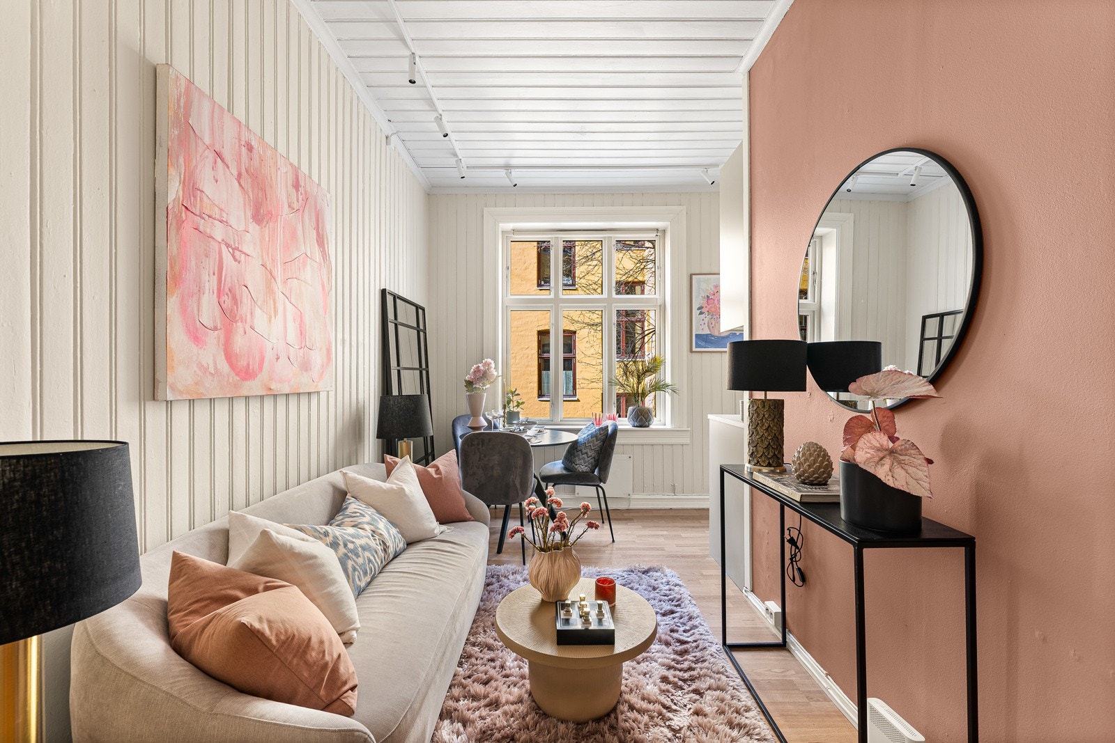 En innbydende og arealeffektiv 1-roms på popluære Grünerløkka. Galleribilde